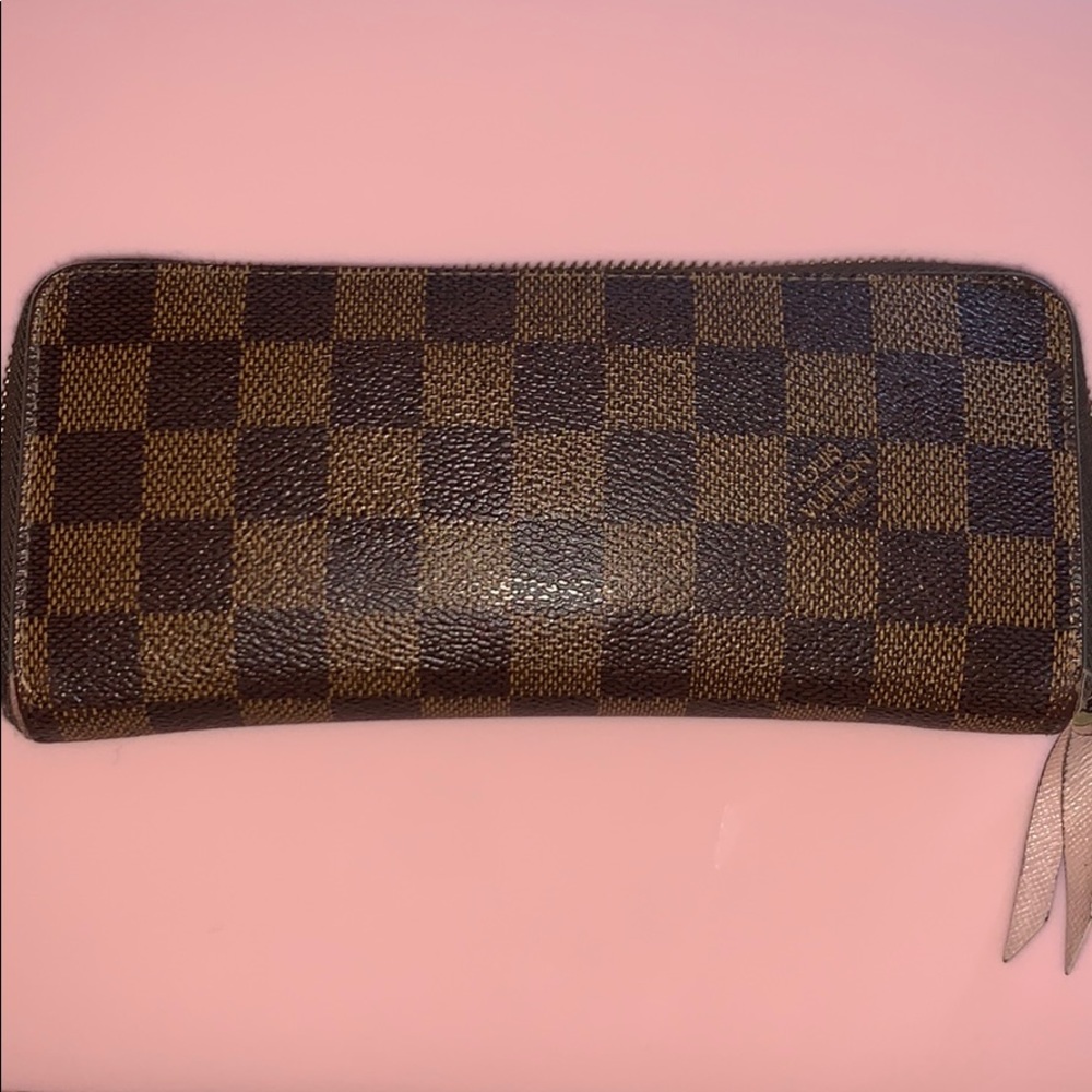 Louis Vuitton clemence wallet